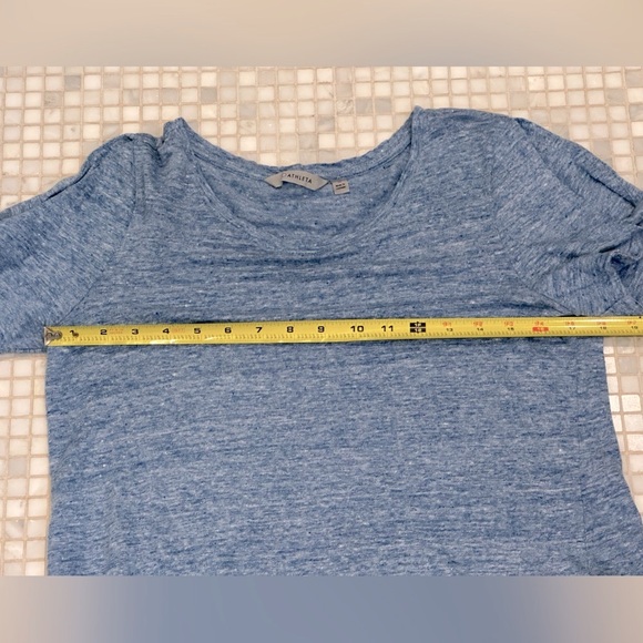 Athleta Zephyr Linen Twist Sleeve Tee Heather Blue Women's Top. - Picture 9 of 9